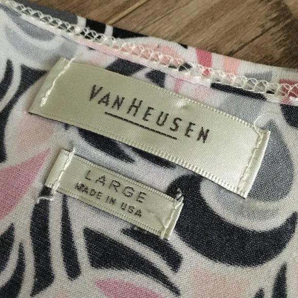 Retro Organic Print Stretchy Ruched Top - Picture 9 of 15